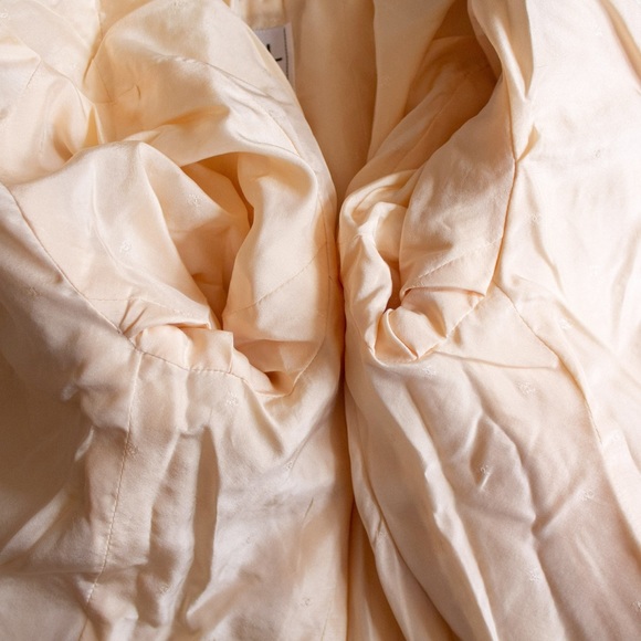 Iconic Chanel Vintage Spring 1994 Peach Pink Suit - Picture 15 of 15